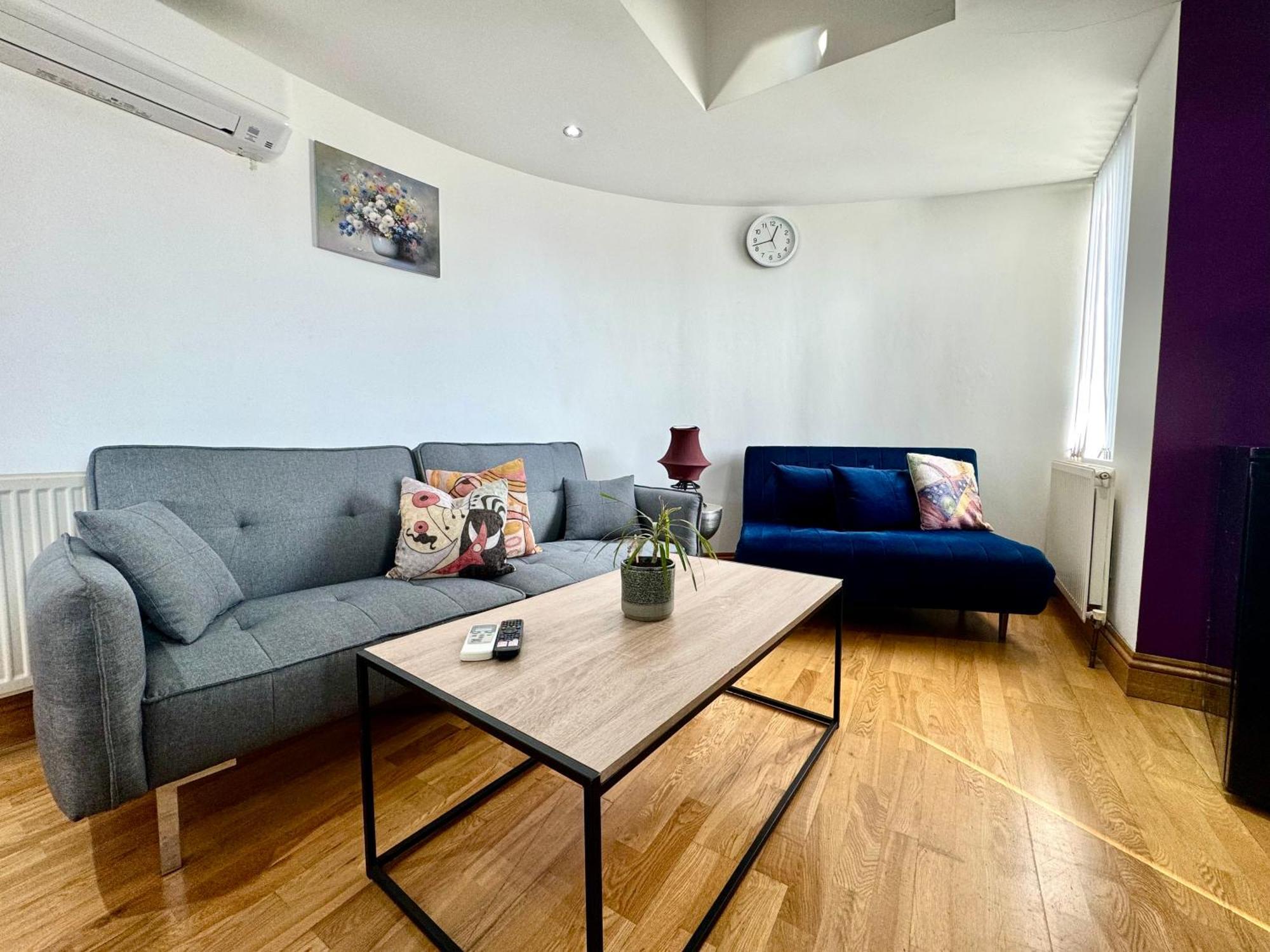 Chic 1 Bedroom Apartment Central London By Wild Εξωτερικό φωτογραφία
